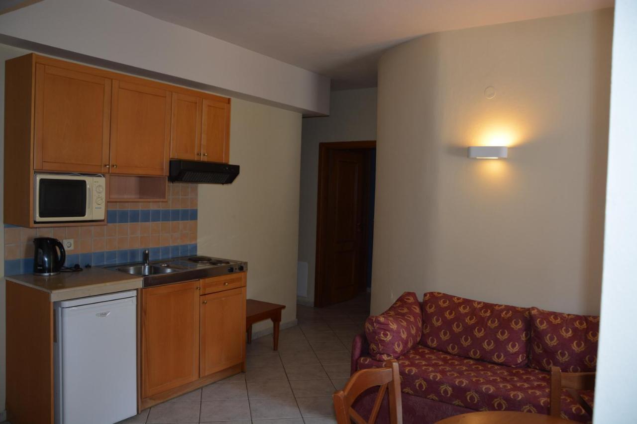 Eleni Beach Apartment สตาลิดา ภายนอก รูปภาพ